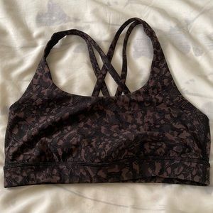 Lululemon Energy bra in Size 6